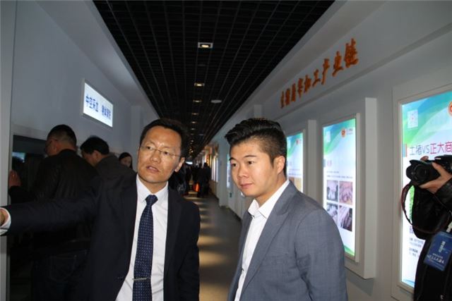 洛陽正大食品新品推介會暨亞惠/味可拓戰(zhàn)略合作簽約儀式圓滿舉行