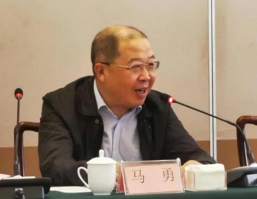 破解預(yù)制菜產(chǎn)業(yè)模式難題   加快建設(shè)全國(guó)統(tǒng)一大市場(chǎng)
