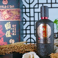 始祖賴記 賴嘉榮賴蘊(yùn)典藏酒 賴氏茅酒