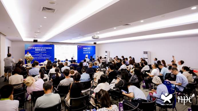 會議室里的人們<i></i><i></i>
<i></i><i></i>
AI 生成的內(nèi)容可能不正確。